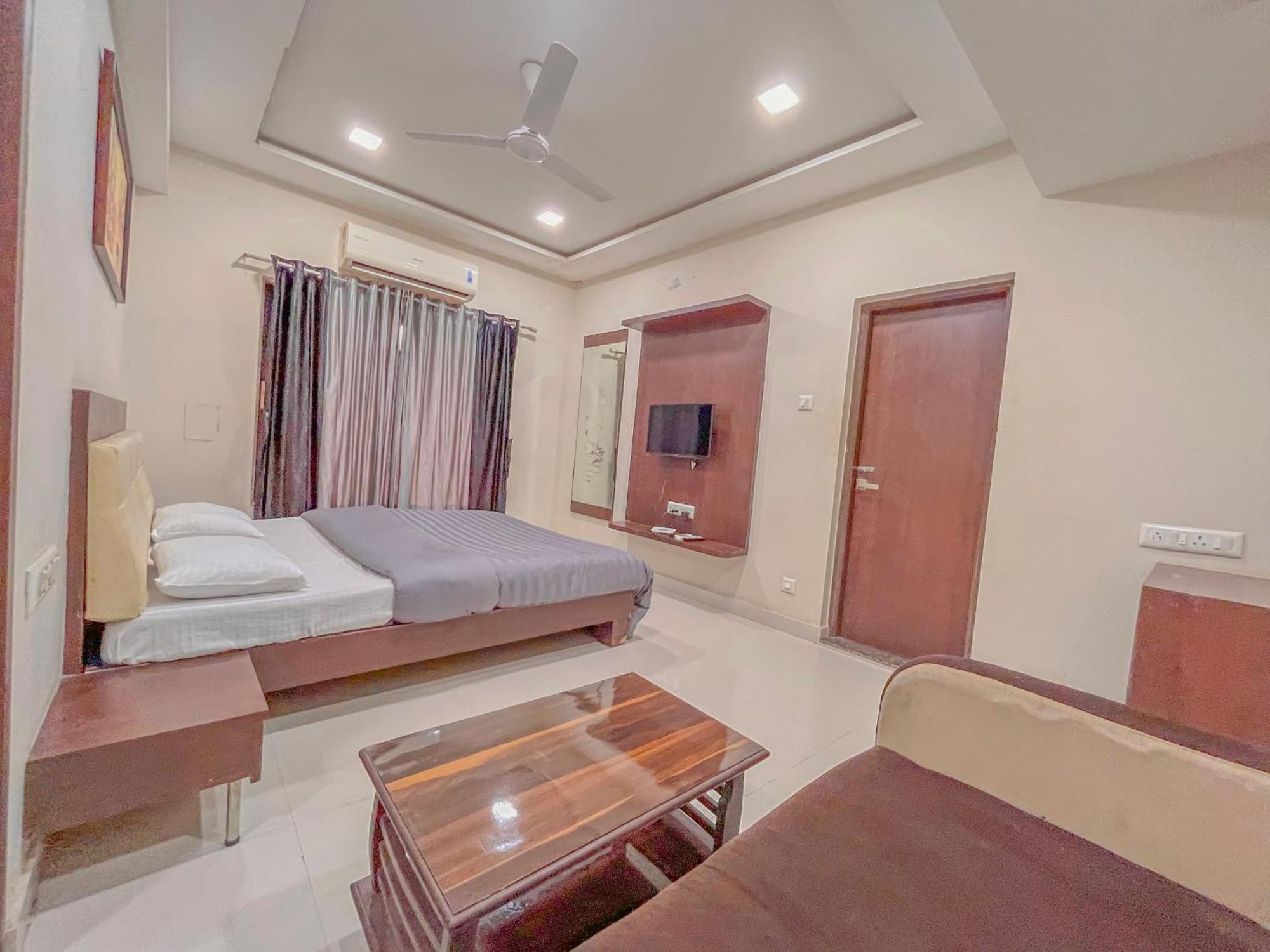 Stayguru Park View Residency Bhuj Zewnętrze zdjęcie